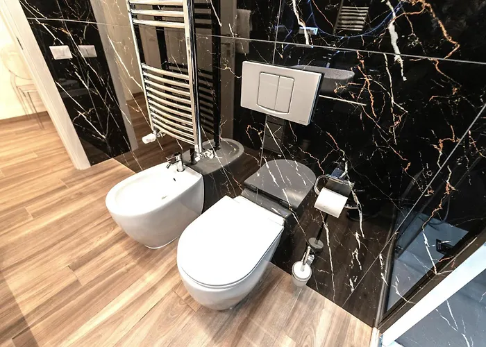 Bohemian Pigneto Rhome - 2 Bdr 2 Bath Family Friendly Comfort & Elegance - Colosseum At 4 Metro Stops - Secure & Vibrant Area, Pigneto Metro & Historic Car Free Island At 10 Min Walk - Easy Access To Termini, La Sapienza, Policlinico Umberto I Appartamento Roma