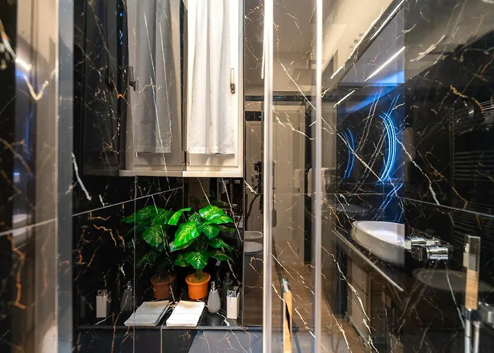 Appartement Bohemian Pigneto Rhome - 2 Bdr 2 Bath Family Friendly Comfort & Elegance - Colosseum At 4 Metro Stops - Secure & Vibrant Area, Pigneto Metro & Historic Car Free Island At 10 Min Walk - Easy Access To Termini, La Sapienza, Policlinico Umberto I *