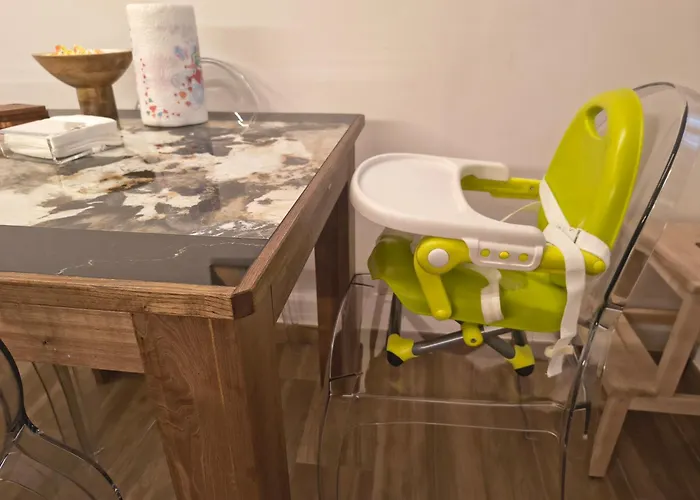 Bohemian Pigneto Rhome - 2 Bdr 2 Bath Family Friendly Comfort & Elegance - Colosseum At 4 Metro Stops - Secure & Vibrant Area, Pigneto Metro & Historic Car Free Island At 10 Min Walk - Easy Access To Termini, La Sapienza, Policlinico Umberto I Appartement